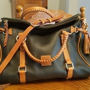 Dooney & Bourke bag